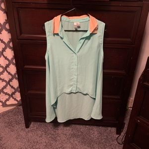 Barely worn light blue high low tank